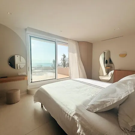 Villa La Corniche Pieds Dans L Eau Les Issambres