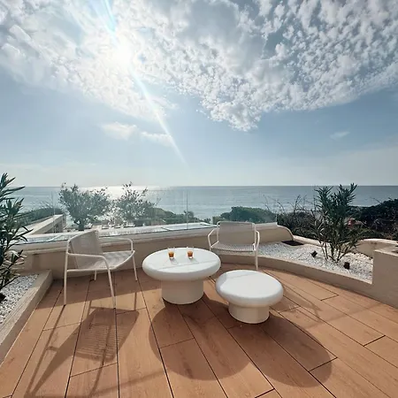 La Corniche Pieds Dans L Eau * Les Issambres